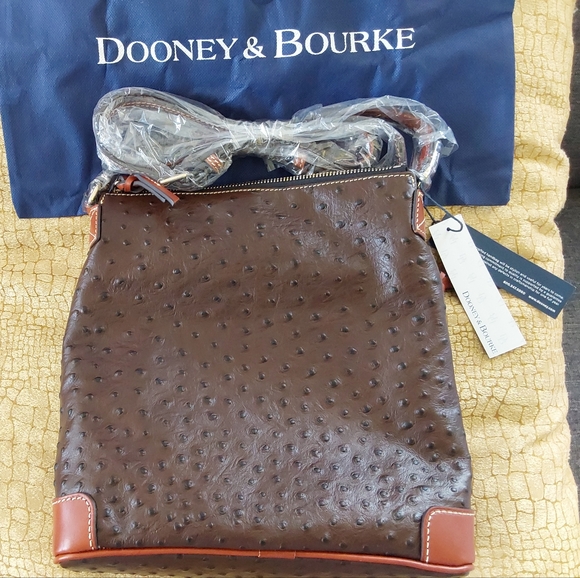 NWT Dooney and Bourke Ostrich Shoulder bad with dust bag - Picture 2 of 5